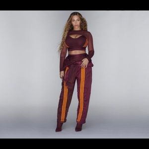 NWT Beyonce Adidas Ivy Park Shrug XS